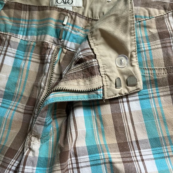 Cato women's Bermuda shorts plaid size 8 - Picture 3 of 5